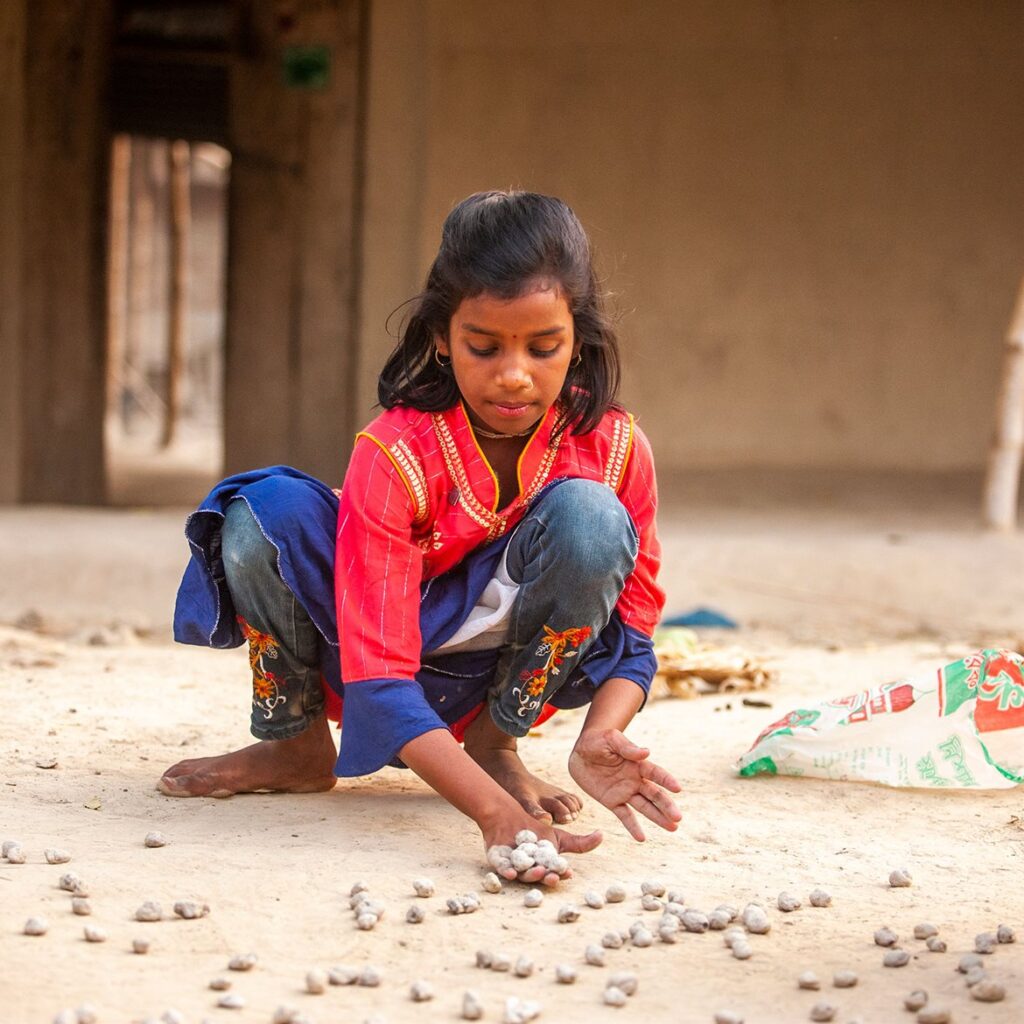 Rajshahi Obhirita i Bangladesh leker med steiner